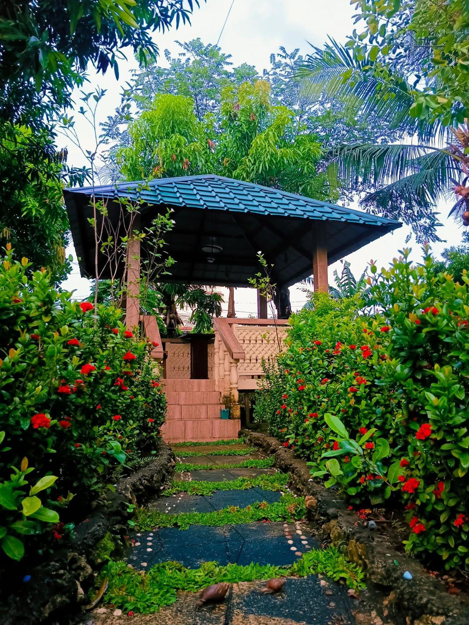 Monte Rio Gardens Bed & Breakfast Alaminos Kültér fotó